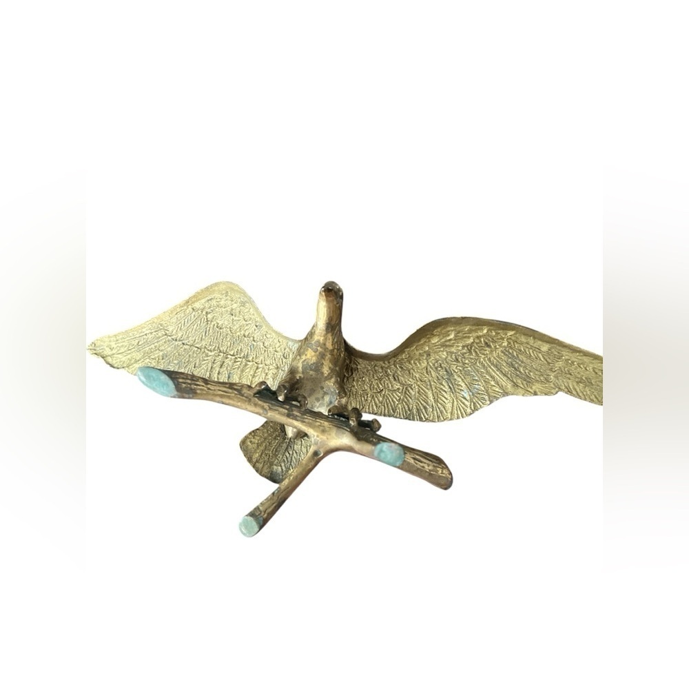 Vintage brass antique eagle soaring figurine - Picture 6 of 6